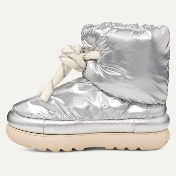 EUC - UGG Classic Maxi Short Metallic Size - 6 - Picture 2 of 8